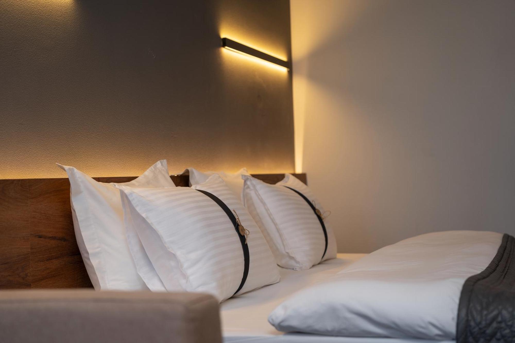 Duo Hotel By Futuro Biskek Kültér fotó