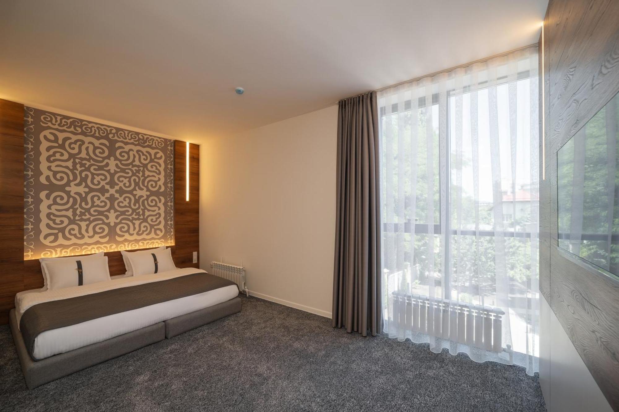 Duo Hotel By Futuro Biskek Kültér fotó