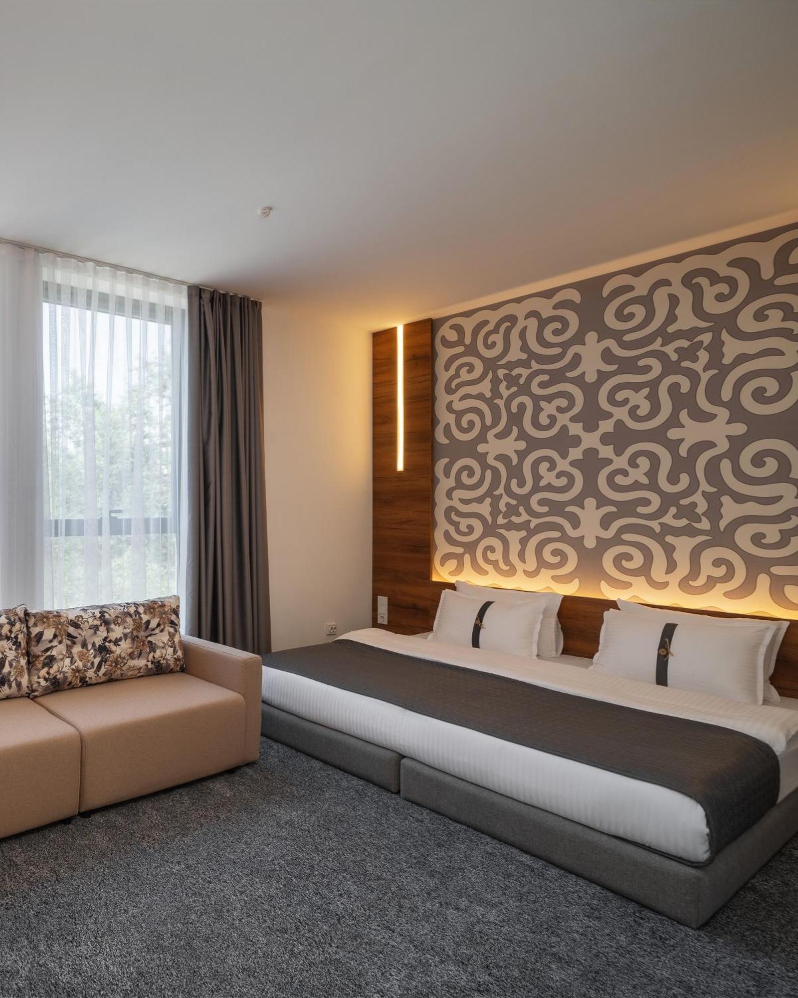 Duo Hotel By Futuro Biskek Kültér fotó