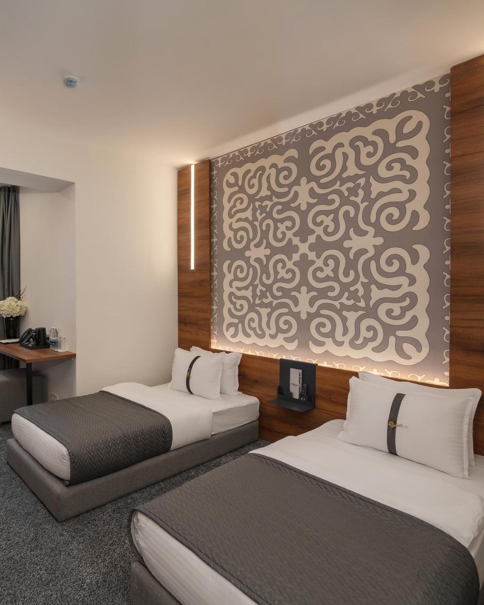 Duo Hotel By Futuro Biskek Kültér fotó